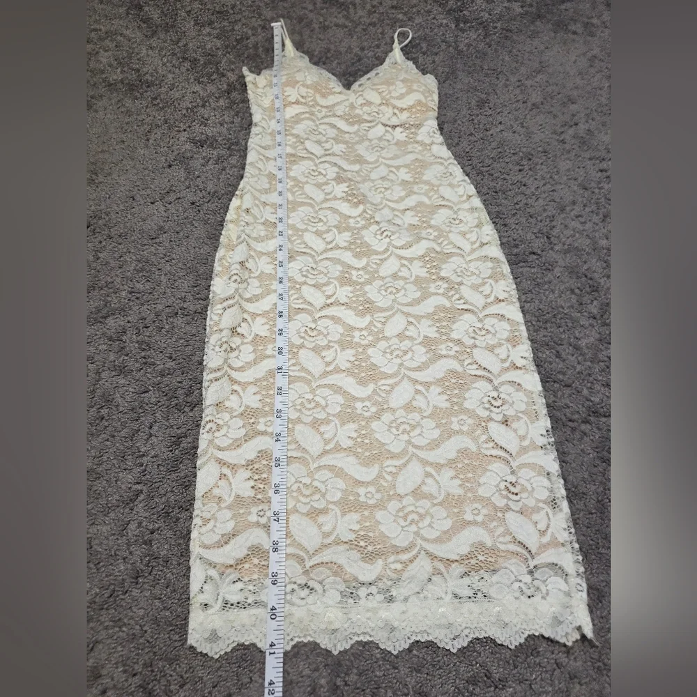 Windsor Floral Lace Midi Dress in Cream - Picture 2 of 6